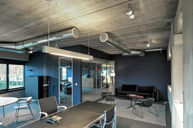 Ruang kantor ala industrialis