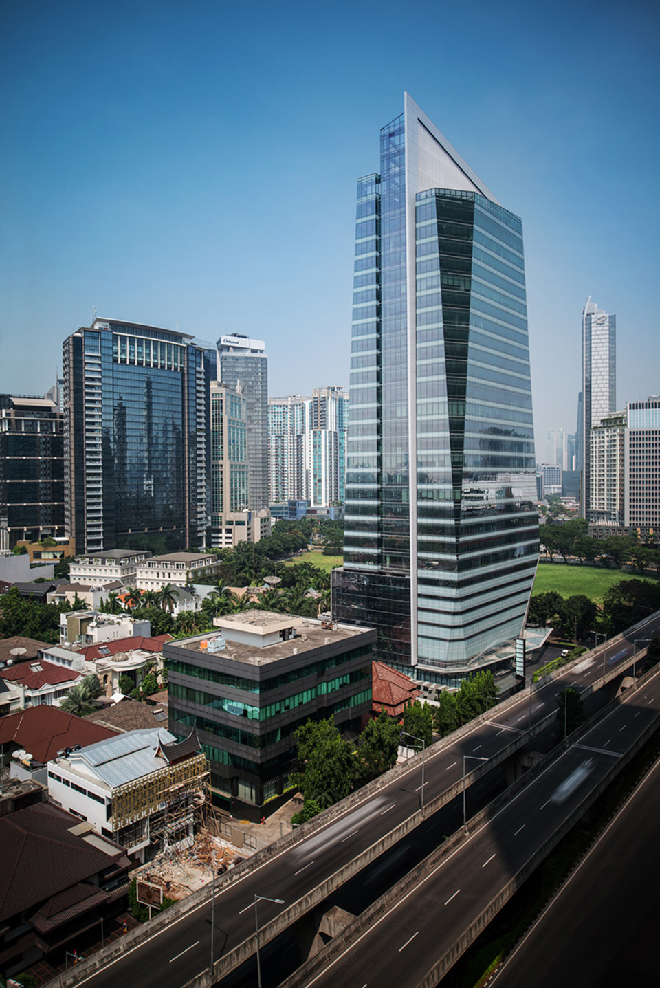10 Gedung Tinggi Dengan Harga Sewa Kantor Murah di Jakarta 