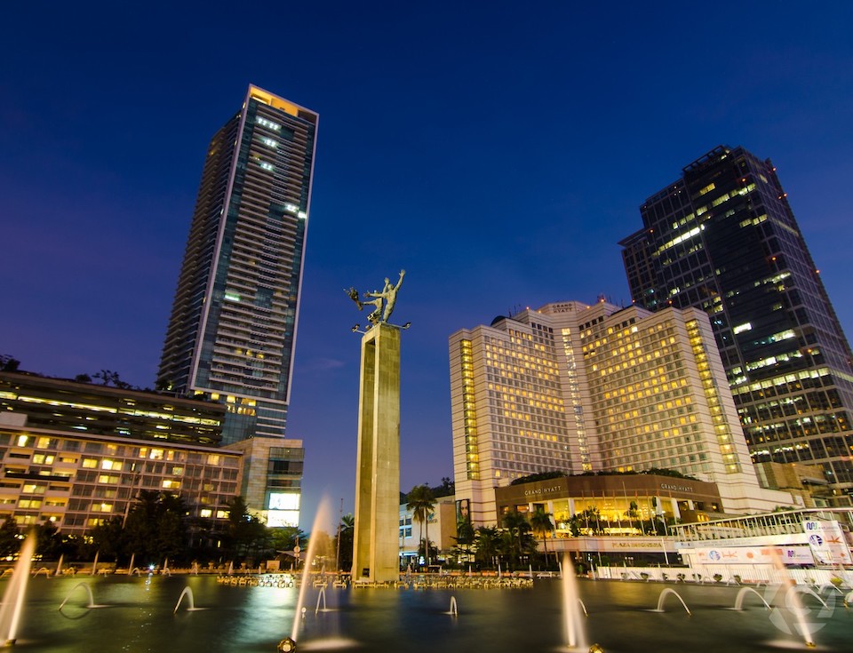 19 Tempat Terbaik Untuk Menikmati Pemandangan Malam Di Jakarta