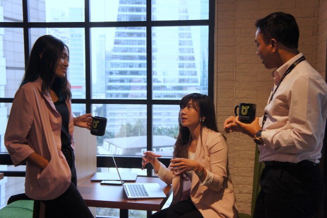 Co-working Space v Coffee Shop