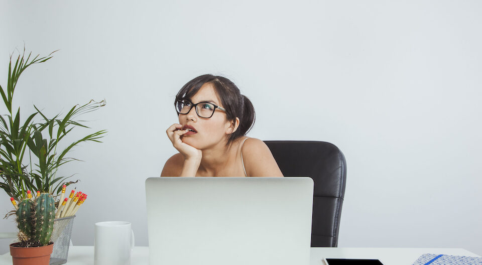 Cara efektif untuk mengusir rasa bosan di kantor