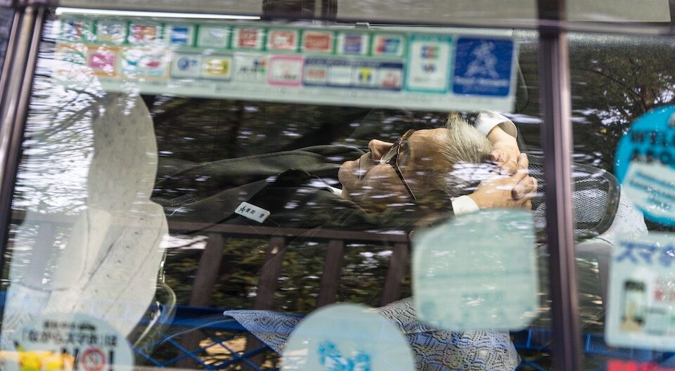 10 Manfaat Tidur Siang di Kantor dan Cara Melakukannya 2