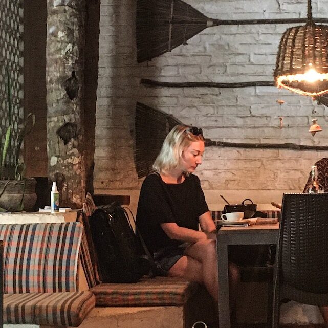 10 Fasilitas Meeting Room Yang Diperlukan Setiap Penyelenggara 4