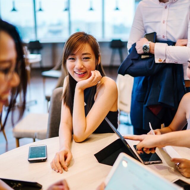 10 Fasilitas Meeting Room Yang Diperlukan Setiap Penyelenggara 5