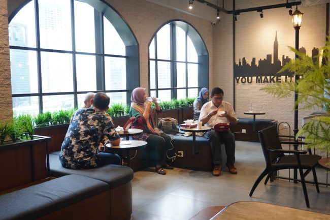 Fasilitas Co-working Space Desain Interior Yang Keren