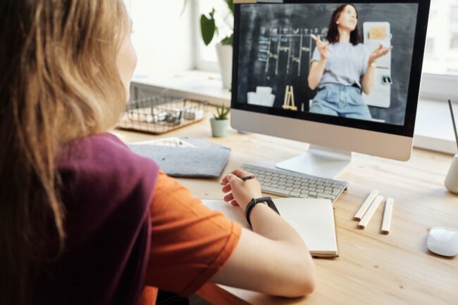 10 Nama Website Belajar Online Terbaik dan Gratis Selama Pandemi 1