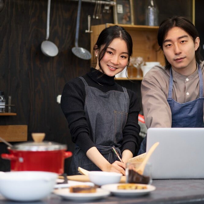 2149319376 Bisnis FnB