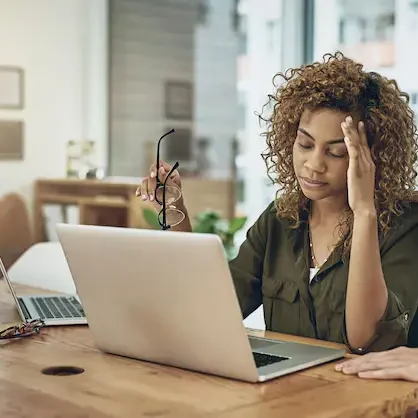 stress-woman-headache-laptop-office-glitch-employee-support-project-mistake-burnout-female-person-migraine-pain-brain-fog-with-anxiety-report-crisis-comfort_590464-458668